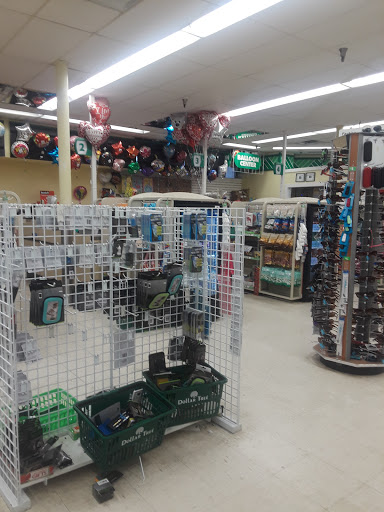Dollar Store «Dollar Tree», reviews and photos, 1026 Madison Ave, Covington, KY 41011, USA