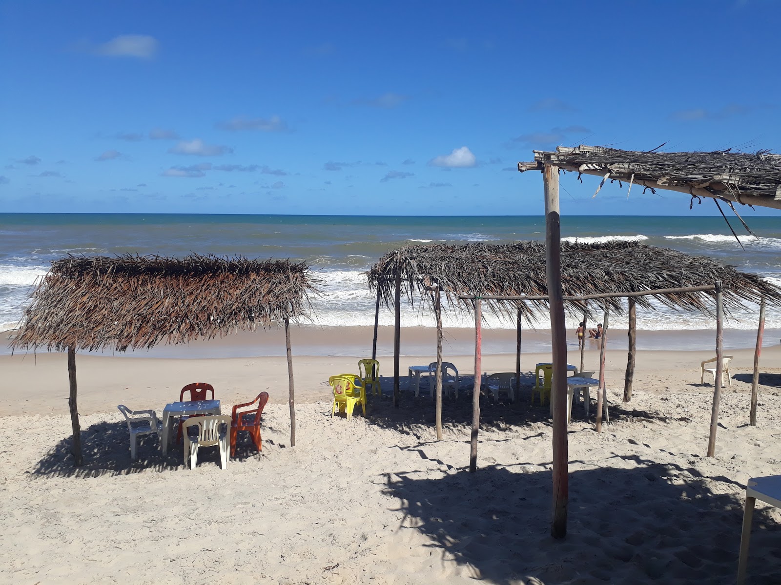 Praia de Siribinha的照片 带有碧绿色纯水表面