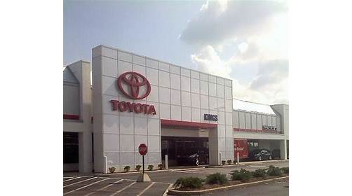 Toyota Dealer «Kings Toyota - New Cars, Indoor Showroom», reviews and photos, 4700 Fields Ertel Rd, Cincinnati, OH 45249, USA