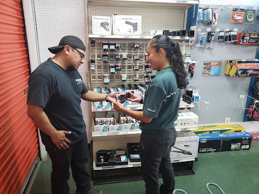 Truck Rental Agency «U-Haul Moving & Storage of Covina», reviews and photos, 1040 N Azusa Ave, Covina, CA 91722, USA