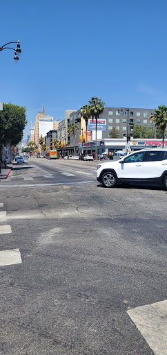 Auto Parts Store «Pep Boys Auto Parts & Service», reviews and photos, 6125 Hollywood Blvd, Hollywood, CA 90028, USA