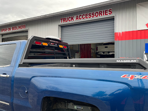 Trailer Hitch Supplier «S&R Motorz Inc», reviews and photos, 731 W Baseline St suite#1, Cornelius, OR 97113, USA