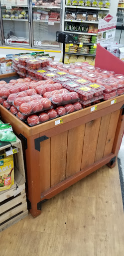 Grocery Store «J & J Foods», reviews and photos, 1075 Jesse Jewell Pkwy, Gainesville, GA 30501, USA