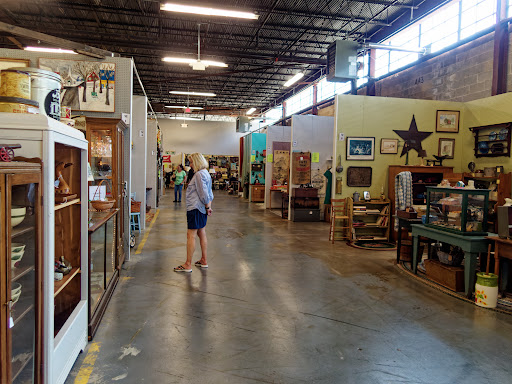 Flea Market «The Slatington Marketplace», reviews and photos, 8281 PA-873, Slatington, PA 18080, USA