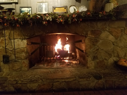 American Restaurant «Cracker Barrel Old Country Store», reviews and photos, 2115 S Church St, Murfreesboro, TN 37130, USA