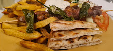 Souvláki du Restaurant grec Filakia, Petit Café d'Athènes à Paris - n°4
