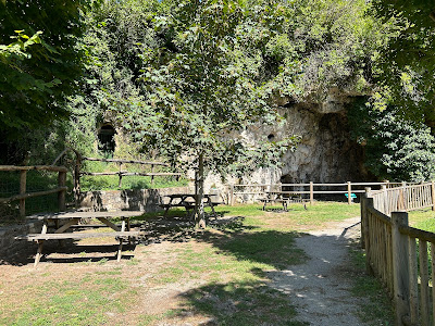 Grottes de Salles à Salles-la-Source