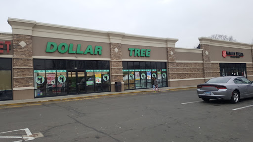 Dollar Store «Dollar Tree», reviews and photos, 345 Huntington Turnpike, Bridgeport, CT 06610, USA