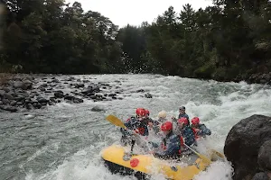 Tongariro River Rafting image