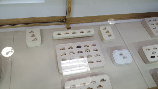 Jewelry Store «IW Marks Jewelers», reviews and photos, 3841 Bellaire Blvd, Houston, TX 77025, USA