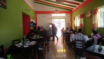 Restaurant EL TRONQUITO - Calle 23 de marzo esquina, German Mendoza #1, Sucre, Bolivia