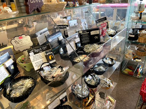 Book Store «White Light Books», reviews and photos, 1464 Park Ave, Cranston, RI 02920, USA