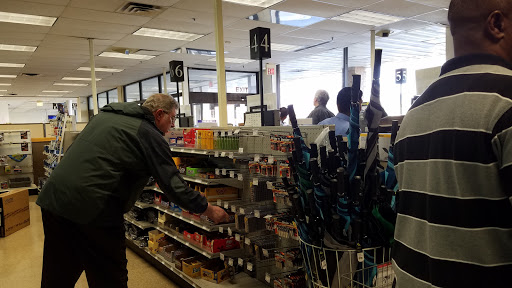 Computer Store «Micro Center», reviews and photos, 3089 Nutley St SW, Fairfax, VA 22031, USA