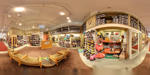 Shoe Store «Danform Shoes Burlington», reviews and photos, 2 Church St, Burlington, VT 05401, USA