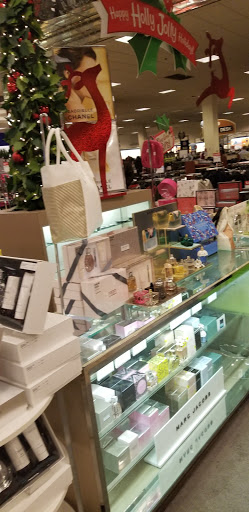 Shopping Mall «Colonial Park Mall», reviews and photos, 4600 Jonestown Rd, Harrisburg, PA 17109, USA