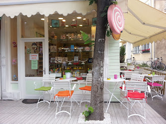 Büyükada Şekercisi Candy Island Cafe Patisserie