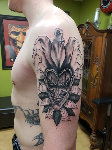 Tattoo Shop «White Lotus Tattoo & Fine Art», reviews and photos, 59 Main St, Toms River, NJ 08753, USA