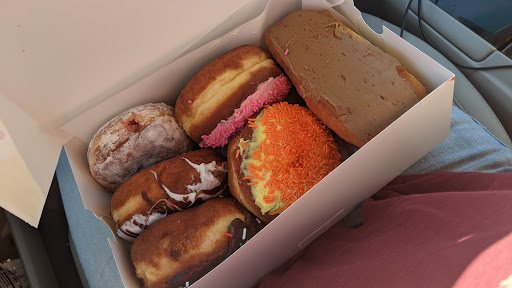 Donut Shop «Donut Palace», reviews and photos, 3164 NW 185th Ave, Portland, OR 97229, USA