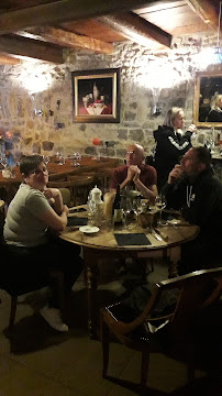Atmosphère du Restaurant français Restaurant La Mangeoire à Millau - n°12