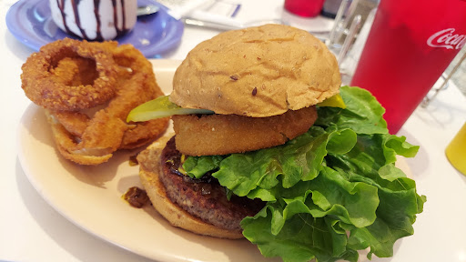 Dessert Shop «Beaches & Cream Soda Shop», reviews and photos, 1800 Epcot Resorts Blvd, Orlando, FL 32830, USA