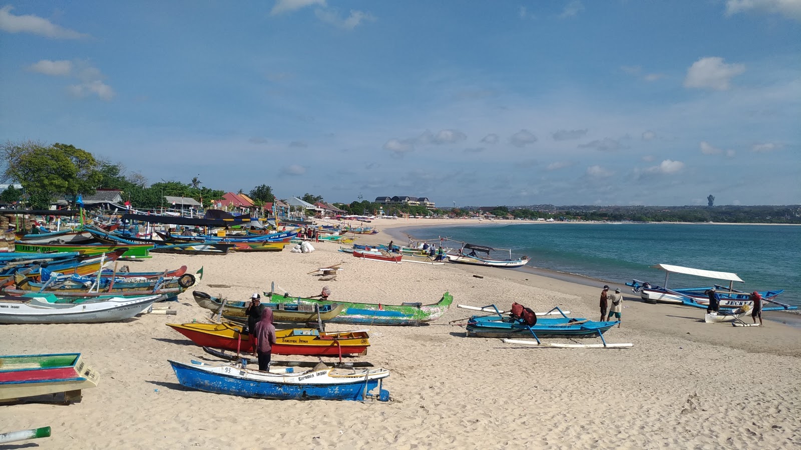 Foto di Kelan Beach con spiaggia spaziosa