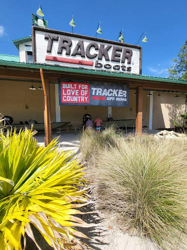 Sporting Goods Store «Bass Pro Shops», reviews and photos, 10040 Gulf Center Dr, Fort Myers, FL 33913, USA