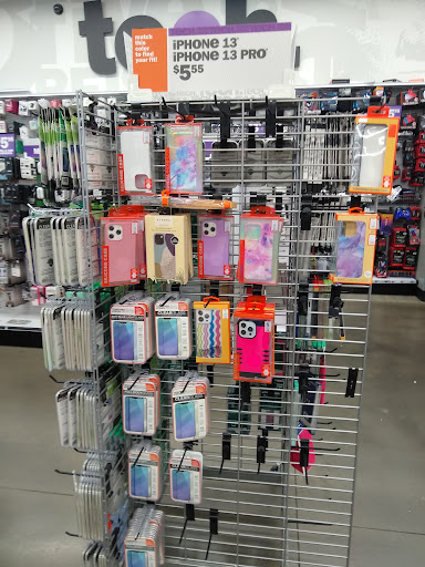 Variety Store «Five Below», reviews and photos, 24630 Dulles Landing Dr, Dulles, VA 20166, USA