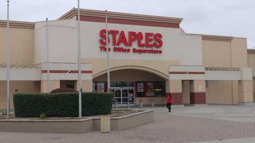 Office Supply Store «Staples», reviews and photos, 1445 Main St, Watsonville, CA 95076, USA
