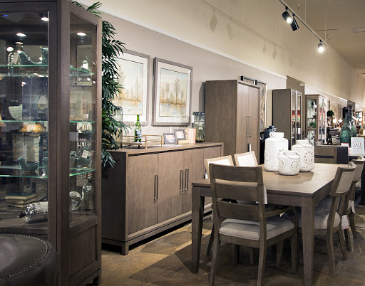 Bedroom Furniture Store «Woodleys Fine Furniture - Longmont», reviews and photos, 1400 S Main St, Longmont, CO 80501, USA