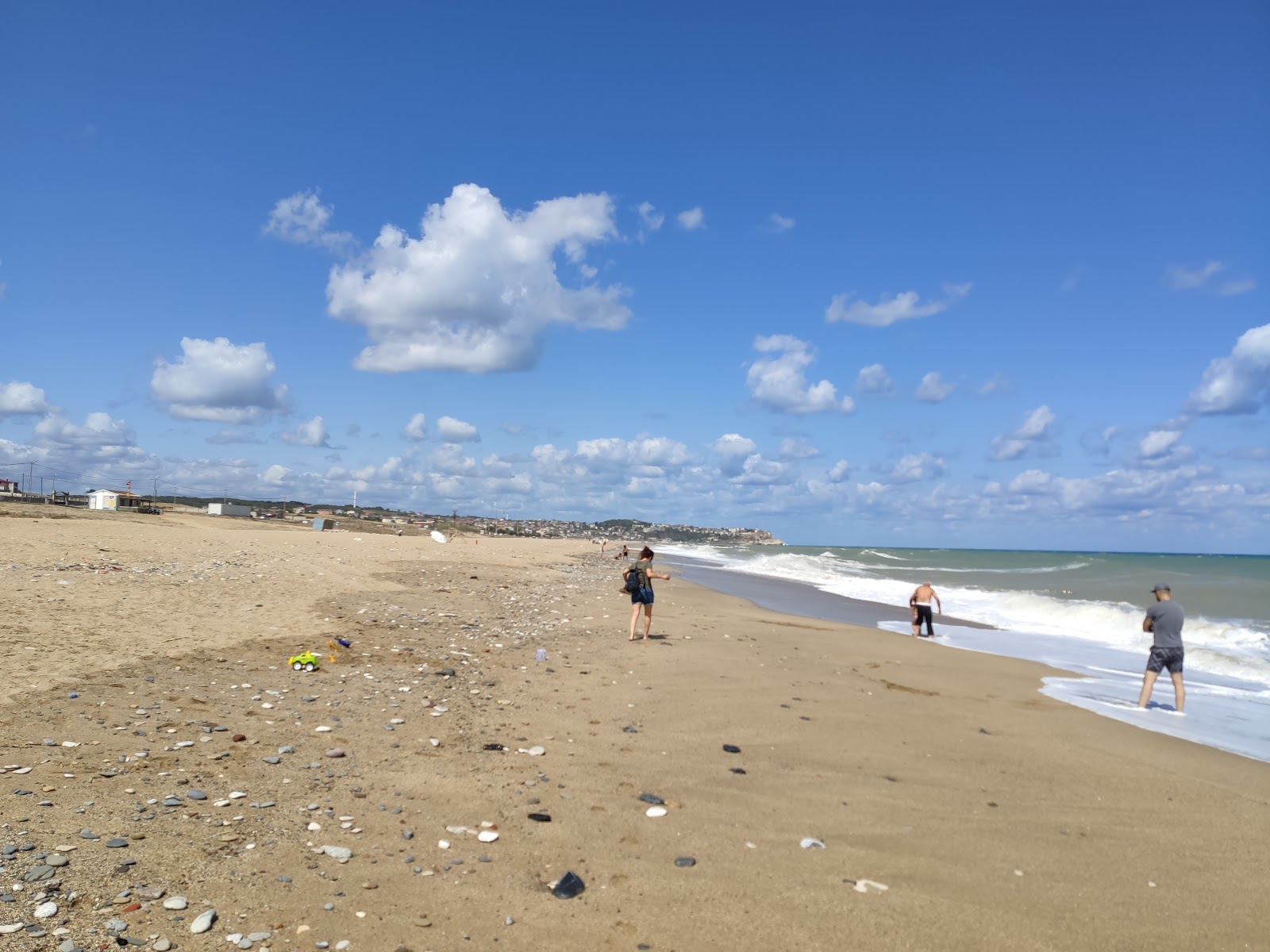 Foto von Yenikoy beach mit schmutzig Sauberkeitsgrad