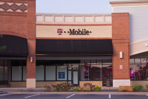 T-Mobile, 22000 Dulles Retail Plaza #182, Sterling, VA 20166, USA, 