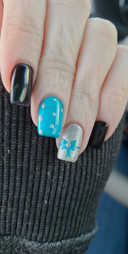 Gilroy Nails image