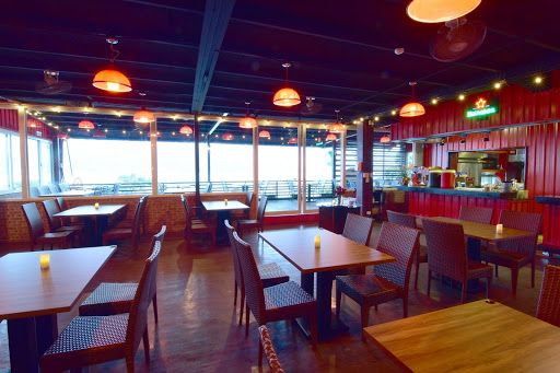 紅色穀倉美式餐廳-淡水店