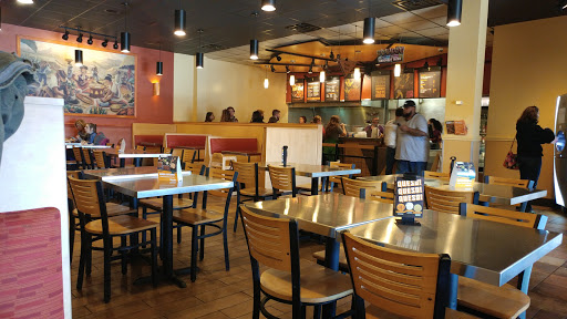 Mexican Restaurant «QDOBA Mexican Eats», reviews and photos, 142 Park City Center #100, Lancaster, PA 17601, USA
