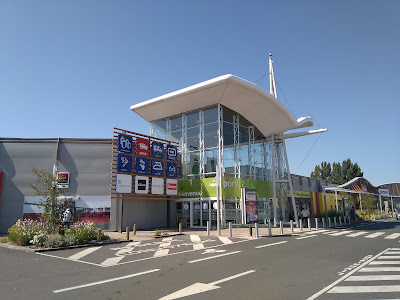 Carrefour Banque à Langueux