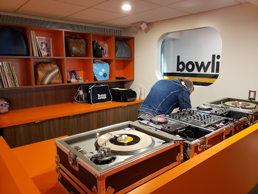 Bowling Alley «Bowlero Lanes & Lounge», reviews and photos, 4209 Coolidge Hwy, Royal Oak, MI 48073, USA