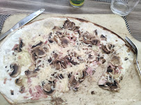 Tarte flambée du Restaurant français Le Thomasien à Strasbourg - n°8