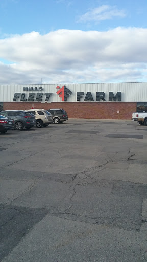 Department Store «Mills Fleet Farm», reviews and photos, 629 Rogersville Rd, Fond du Lac, WI 54935, USA