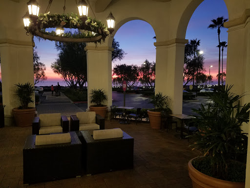 Shopping Mall «Crystal Cove Shopping Center», reviews and photos, 7845-8085 East Coast Hwy, Newport Beach, CA 92657, USA