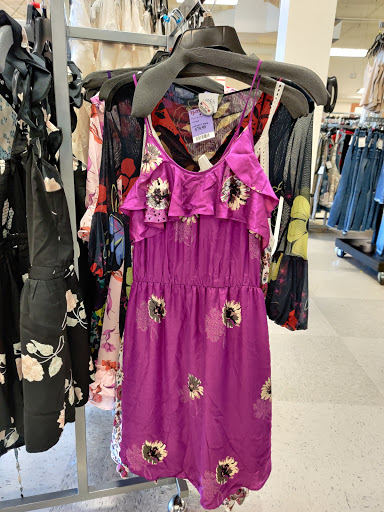 Department Store «T.J. Maxx», reviews and photos, 2150 N. Bellflower Blvd, Long Beach, CA 90815, USA