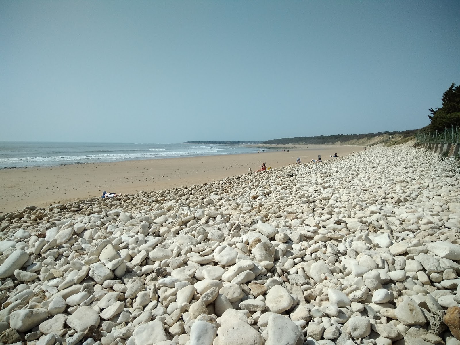 Zdjęcie Rocher beach z poziomem czystości wysoki