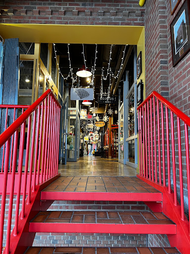 Shopping Mall «Kerrytown Market & Shops», reviews and photos, 407 N 5th Ave, Ann Arbor, MI 48104, USA