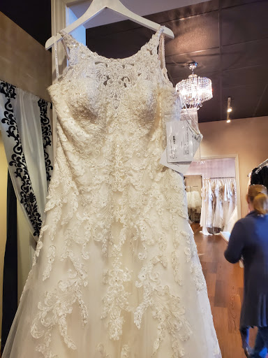 Bridal Shop «White Lace & Promises», reviews and photos, 8025 Kingston Pike #4, Knoxville, TN 37919, USA