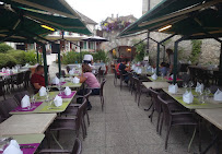 Atmosphère du Restaurant La Vieille Porte à Yvoire - n°14