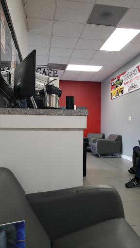 Car Dealer «Friendly Kia», reviews and photos, 5819 US-19, New Port Richey, FL 34652, USA