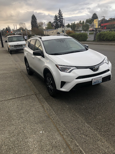 Auto Body Shop «Gerber Collision & Glass», reviews and photos, 327 N Montgomery Ave, Bremerton, WA 98312, USA