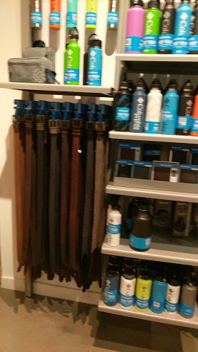 Sportswear Store «Columbia Sportswear Uptown Store», reviews and photos, 3014 Hennepin Ave S, Minneapolis, MN 55408, USA