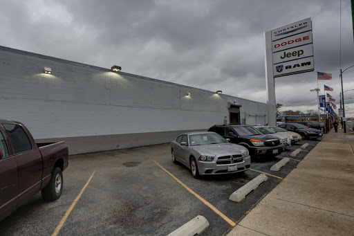 Car Dealer «South Chicago Dodge Chrysler Jeep», reviews and photos, 7340 S Western Ave, Chicago, IL 60636, USA