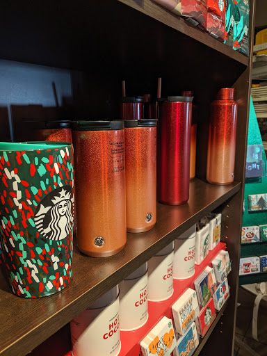 Coffee Shop «Starbucks», reviews and photos, 2751 N Mayfair Rd A, Wauwatosa, WI 53222, USA