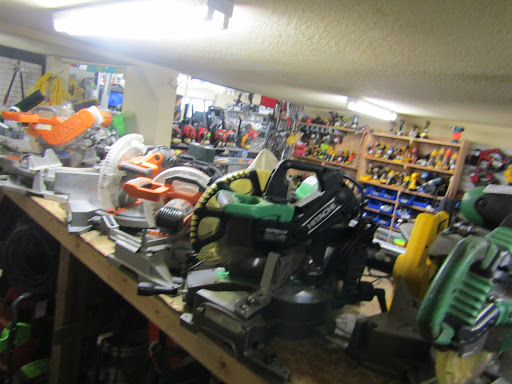 Loan Agency «Creighton Loans and Music», reviews and photos, 16404 WA-99, Lynnwood, WA 98037, USA